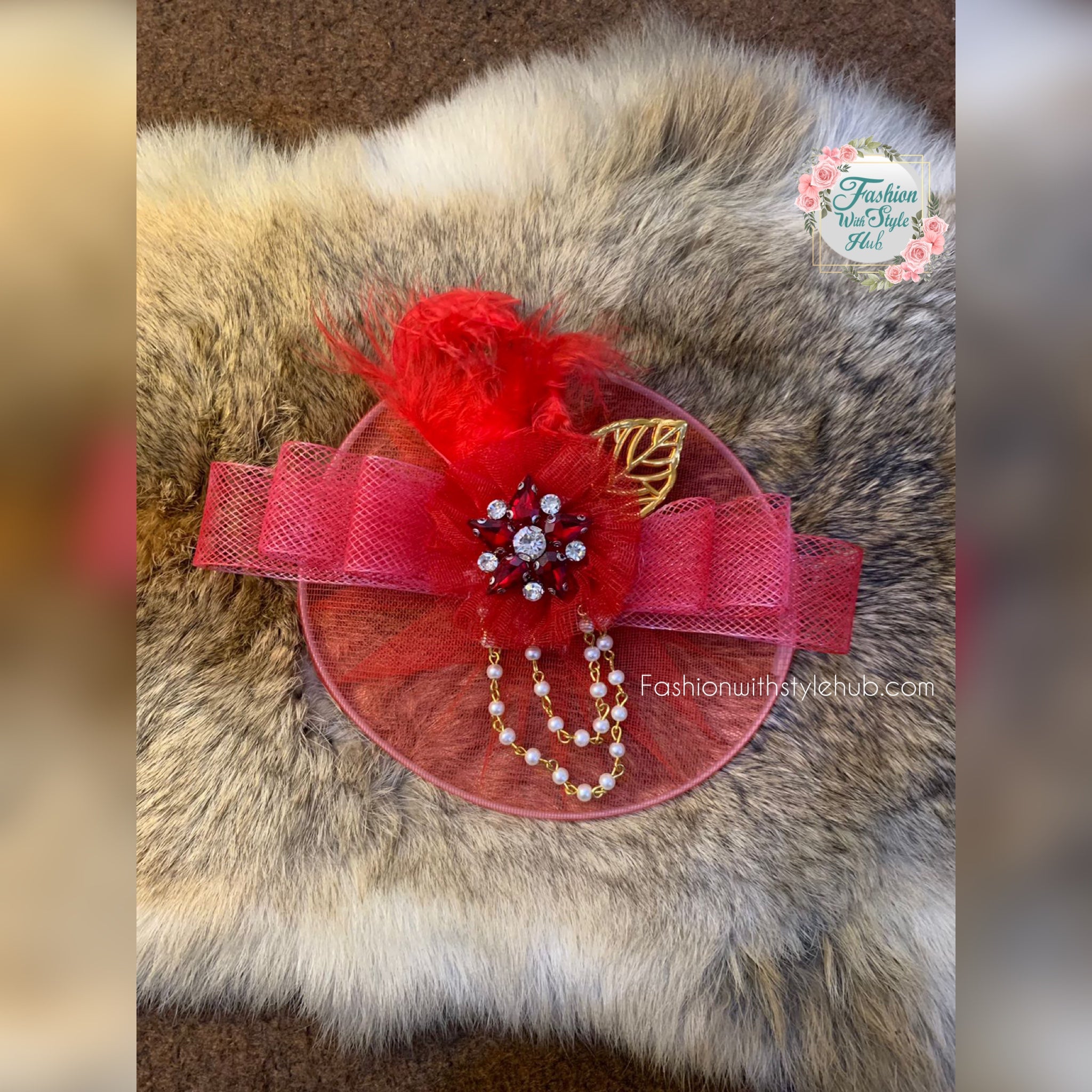 Red cardinal Fascinator